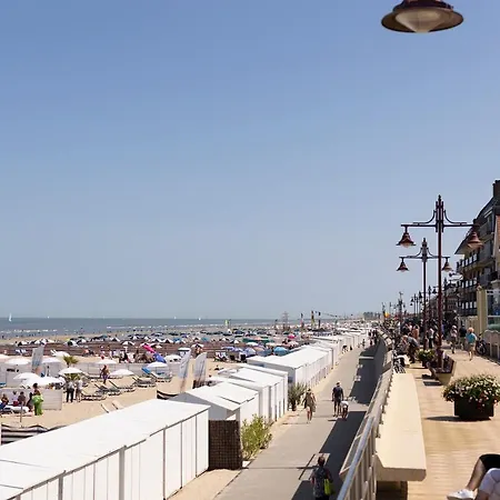 Leader - Casselbergh Residences