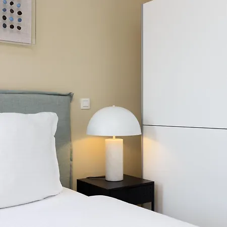 Leader - Casselbergh Residences دي هان