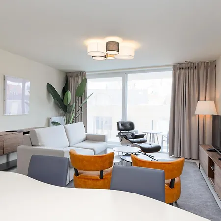 Leader - Casselbergh Residences *