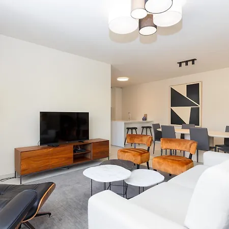 Leader - Casselbergh Residences شقة دي هان